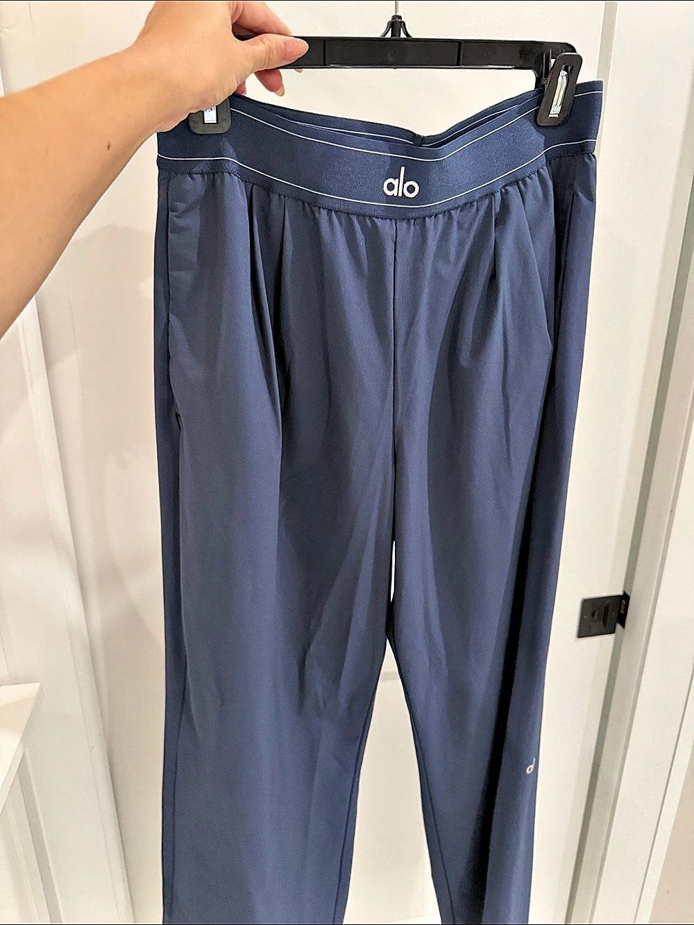 alo Women's Track Pants in Blue Size Medium Like New